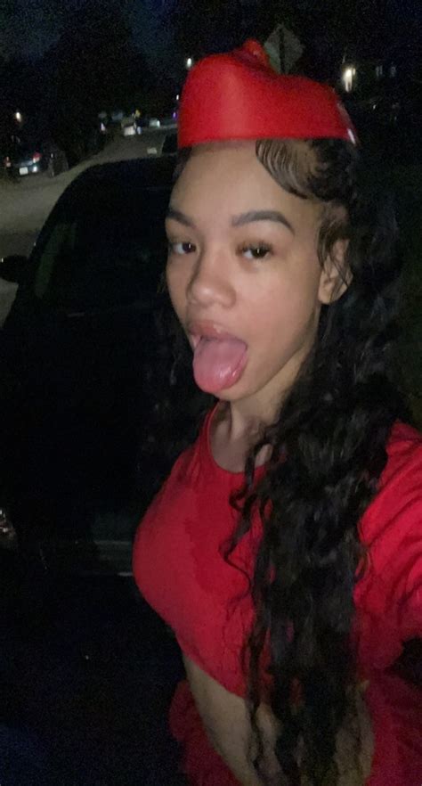 Prinmiii onlyfans - Blac Chyna. Blac Chyna’s OnlyFans is easily one of the steamiest and most well-known on the site. She joined back in April 2020, giving fans exclusive content for $10 a month, and with theme ...